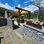 Alojamento de Acomodação e Pequeno-almoço Chez Gigi 3*