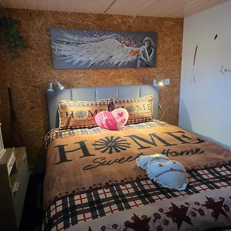 Chez Gigi 3* نينداز